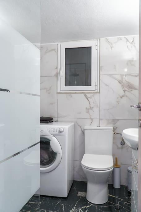 4 Family And Friends - Acropolis View Apartment Atena Exterior foto